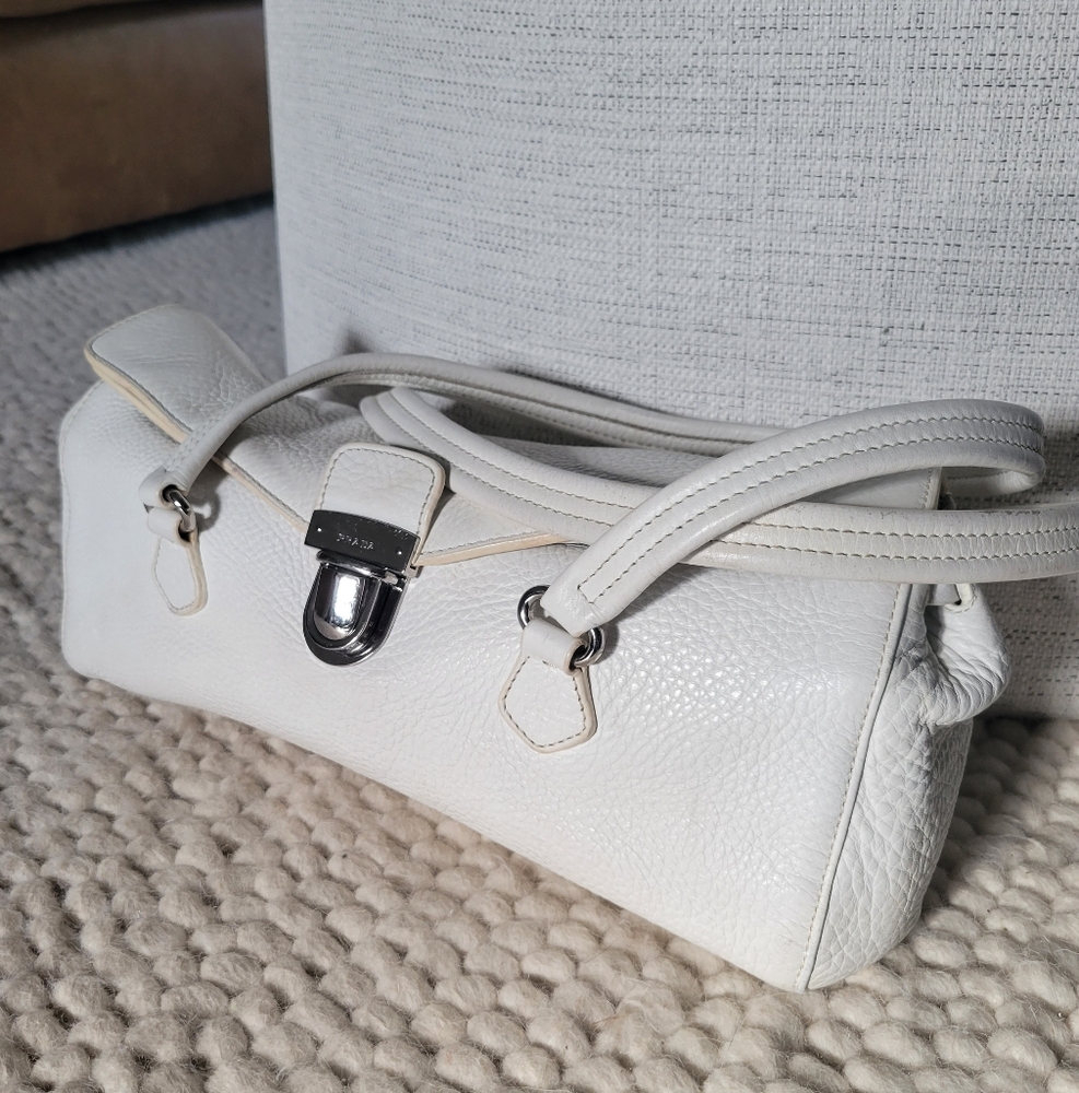 Authentic Prada Daino Bianco Leather Bag Baguette Shoulder Y2k 2000s Vintage - Picture 2 of 15